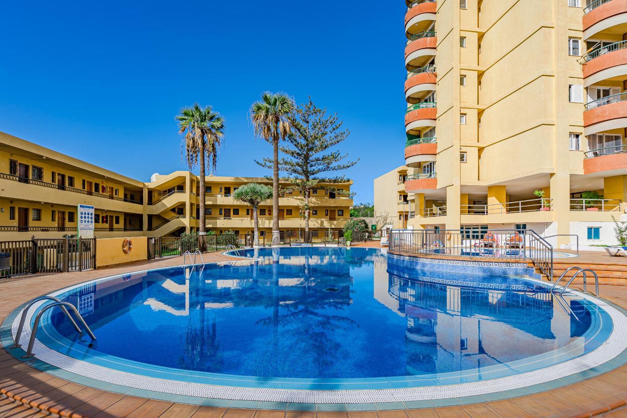 Apartamentos En Torres Del Sol Arona  Extérieur photo